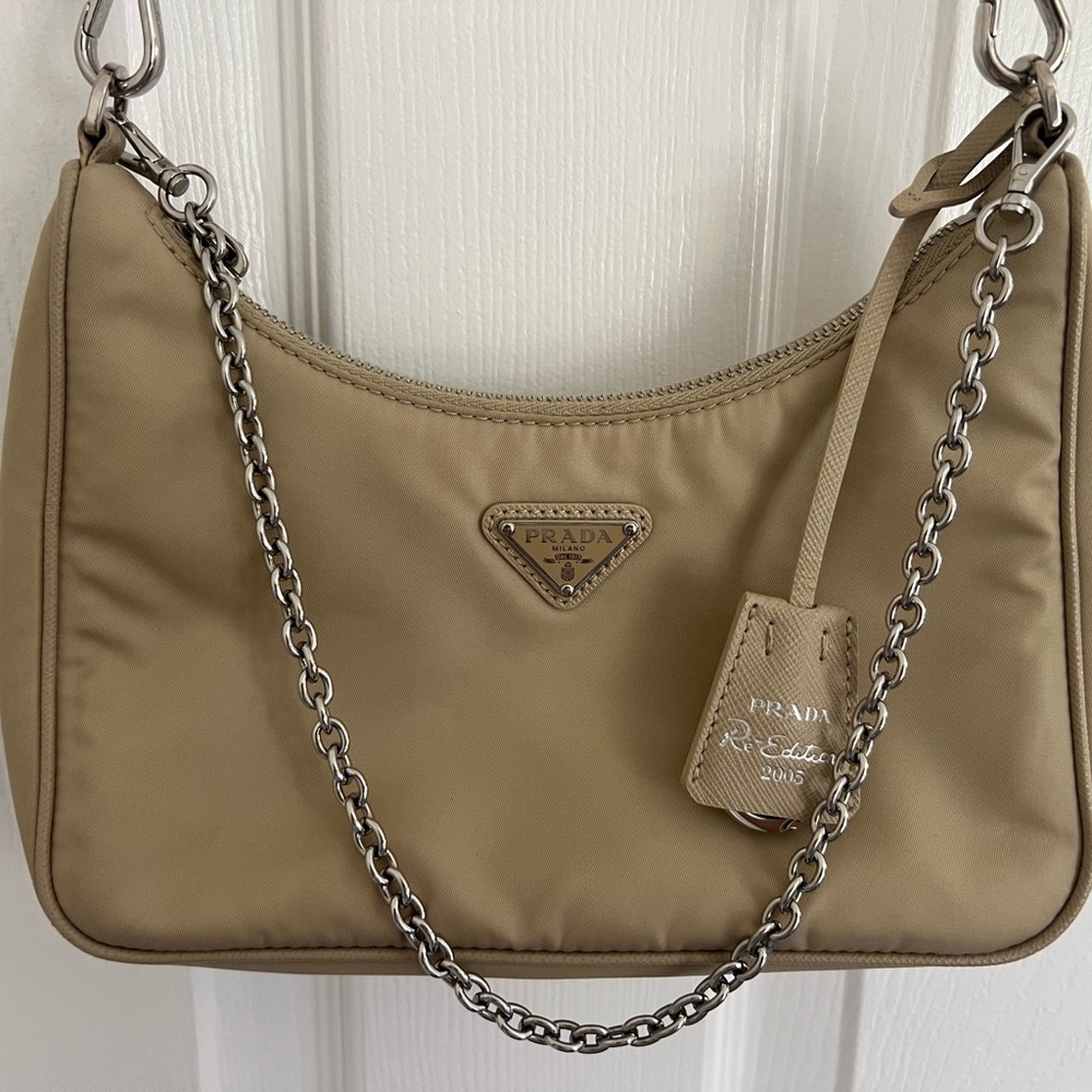 Prada 2005 Re-Edition Re-Nylon Bag - Picture 4 of 16